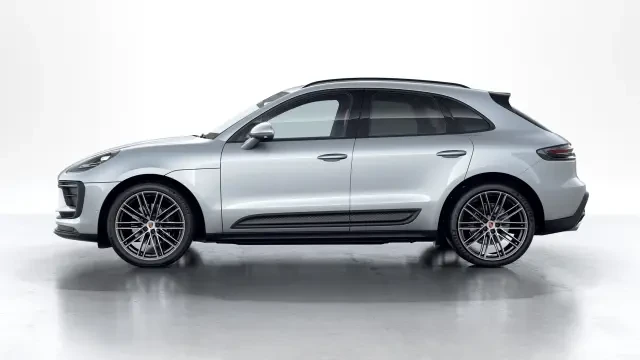 2026 Porsche Macan - Image 14 of 30