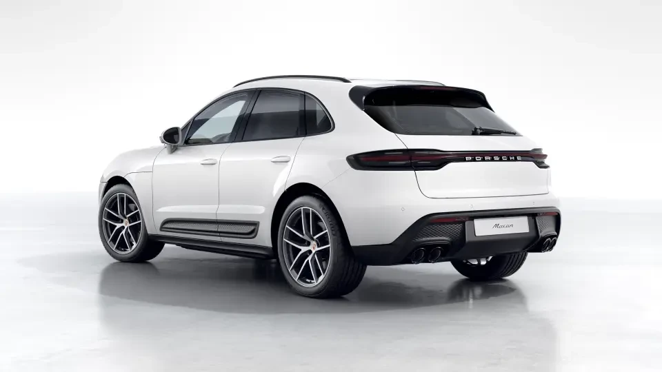 2026 Porsche Macan - Image 23 of 30