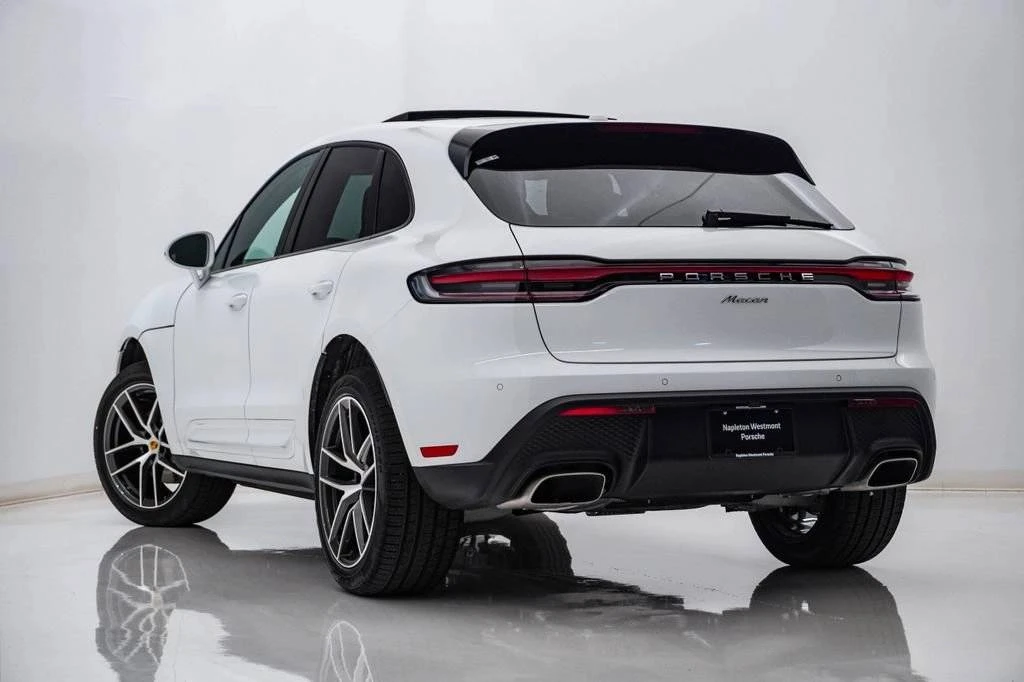 2026 Porsche Macan Electric - Image 3 of 4