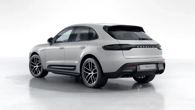 2026 Porsche Macan - Image 22 of 30