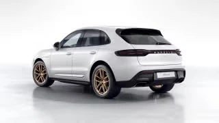 2026 Porsche Macan - Image 17 of 30