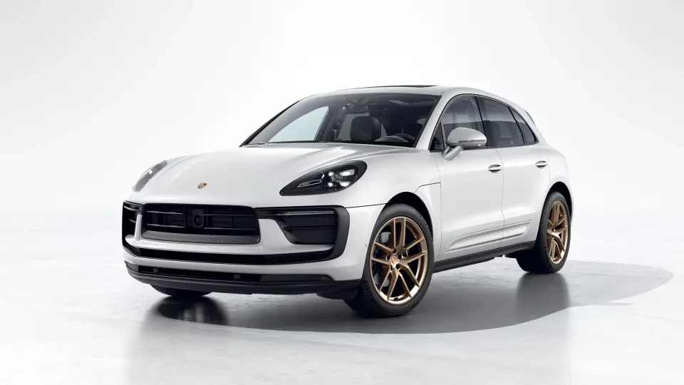 2026 Porsche Macan - Image 7 of 30