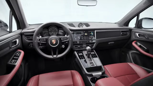 2026 Porsche Macan - Image 26 of 30