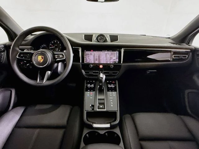 2026 Porsche Macan Electric - Image 12 of 29