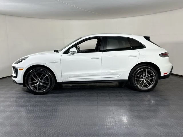 2026 Porsche Macan Electric - Image 3 of 29