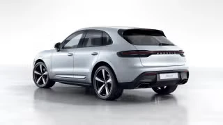 2026 Porsche Macan - Image 17 of 30
