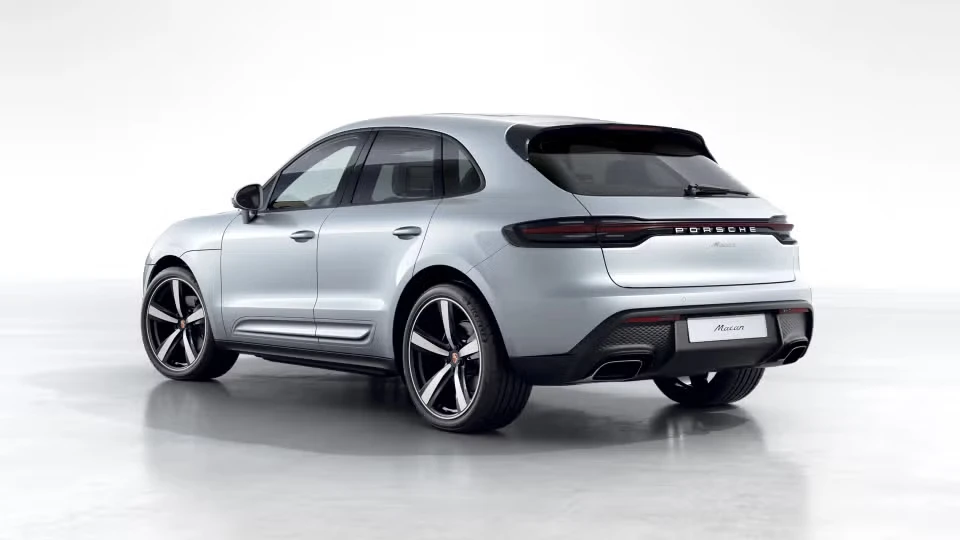 2026 Porsche Macan - Image 19 of 30