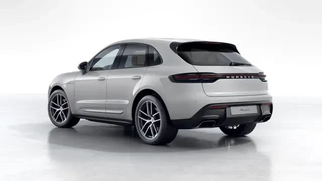 2026 Porsche Macan - Image 22 of 30