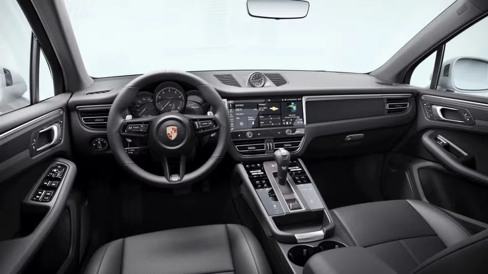 2026 Porsche Macan - Image 27 of 30