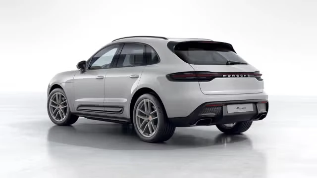 2026 Porsche Macan - Image 18 of 30
