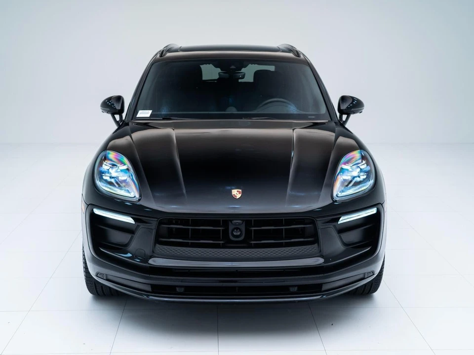 2026 Porsche Macan - Image 6 of 31