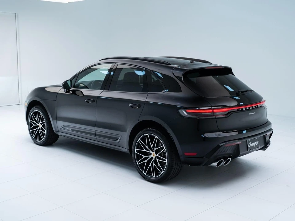2026 Porsche Macan - Image 3 of 31