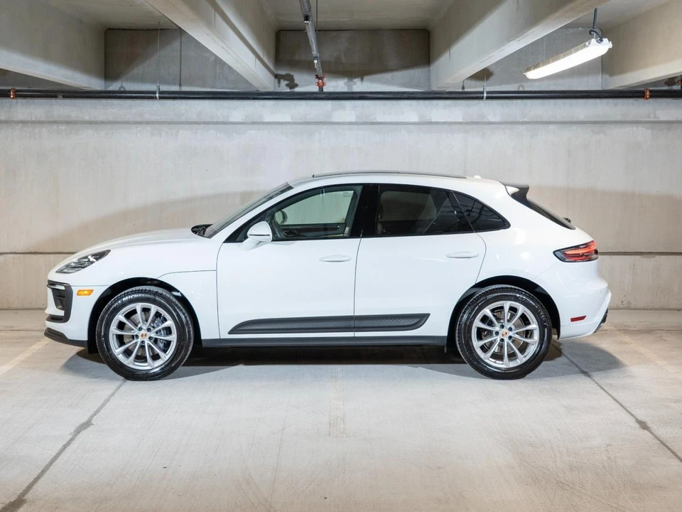 2026 Porsche Macan - Image 2 of 27