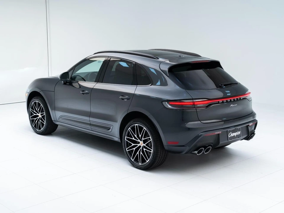 2026 Porsche Macan - Image 3 of 29