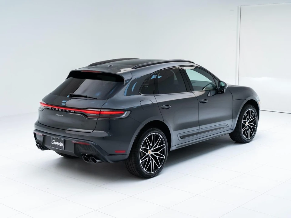 2026 Porsche Macan - Image 9 of 29