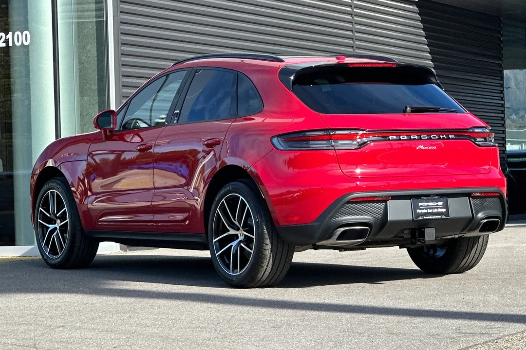 2026 Porsche Macan Electric - Image 3 of 31