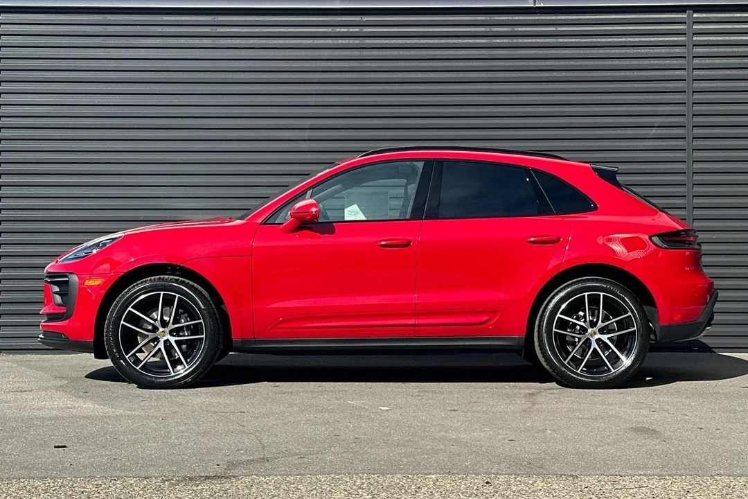 2026 Porsche Macan Electric - Image 2 of 31