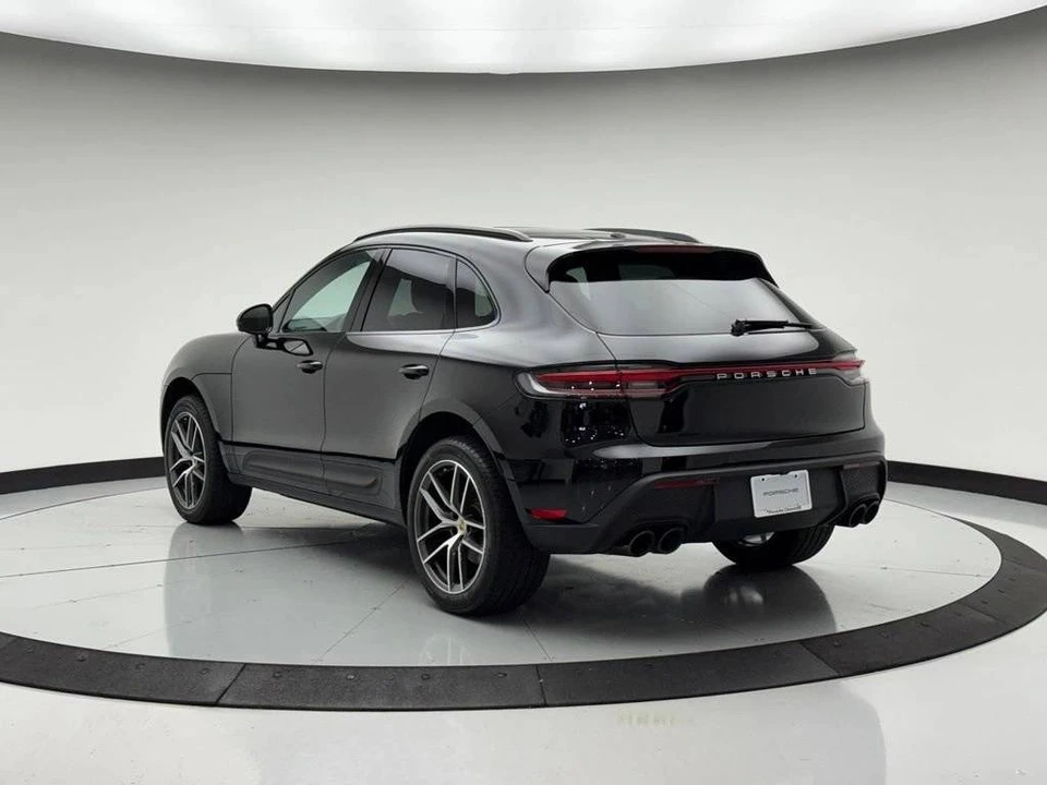 2026 Porsche Macan Electric - Image 3 of 4