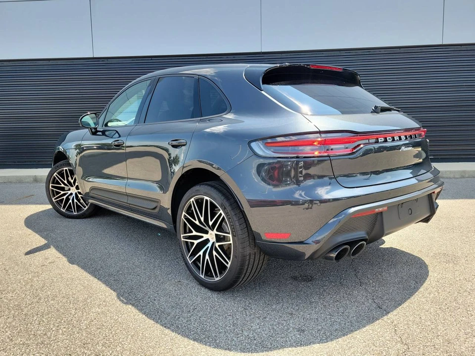 2026 Porsche Macan Electric - Image 3 of 5