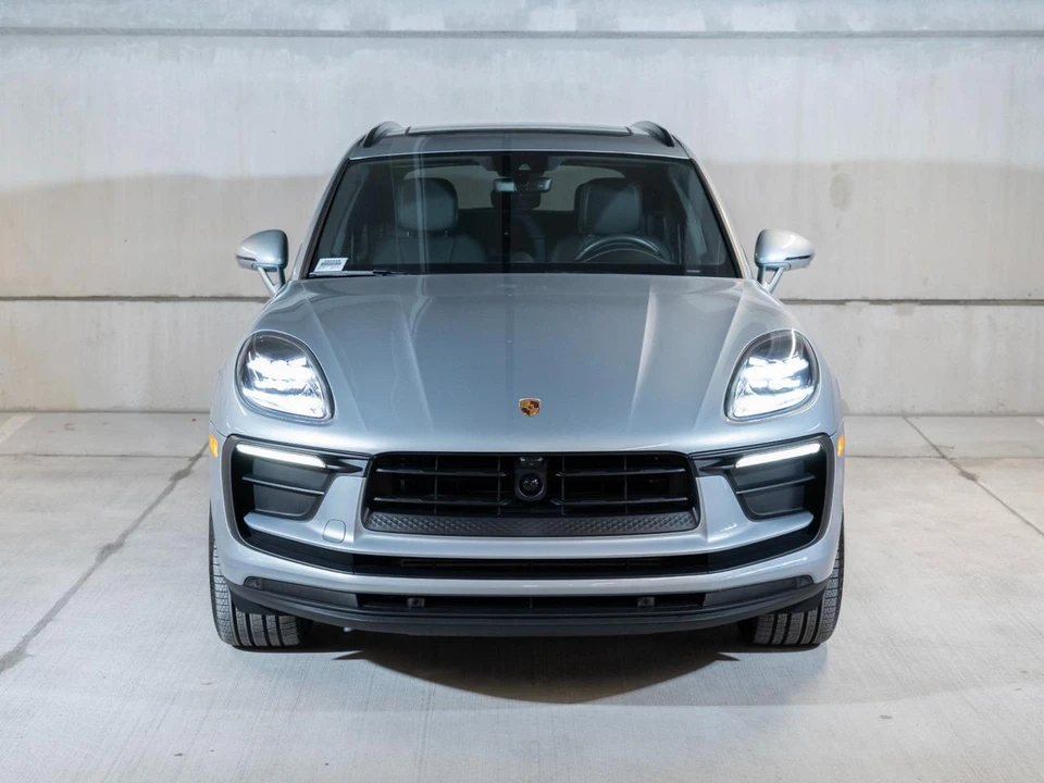 2026 Porsche Macan - Image 6 of 27