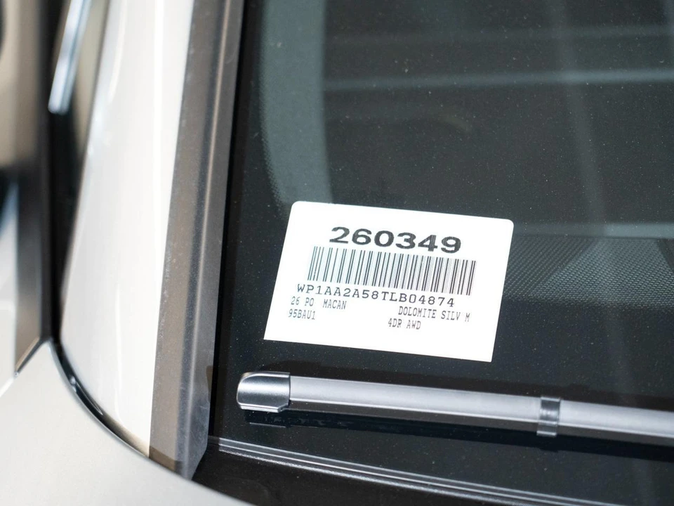 2026 Porsche Macan - Image 27 of 27