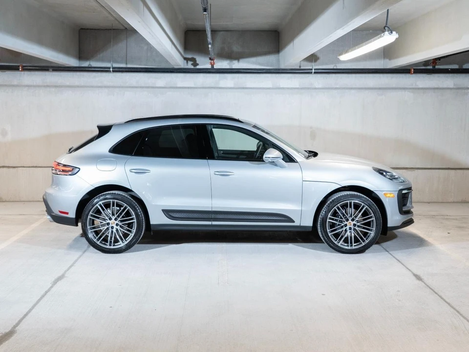 2026 Porsche Macan - Image 8 of 27