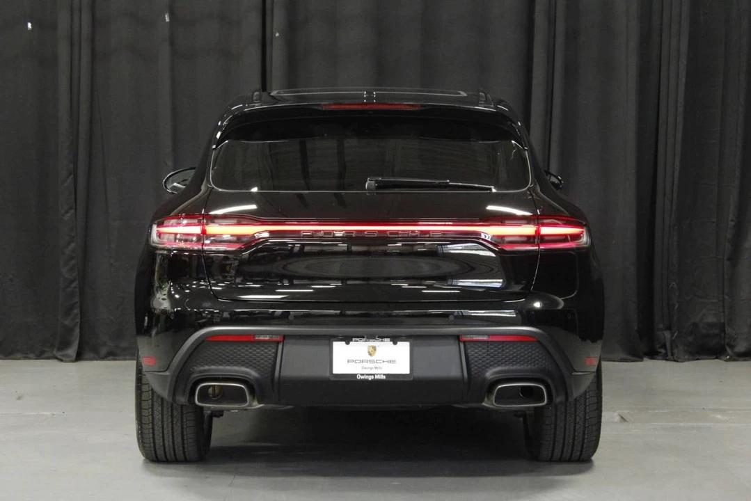 2026 Porsche Macan Electric - Image 3 of 5