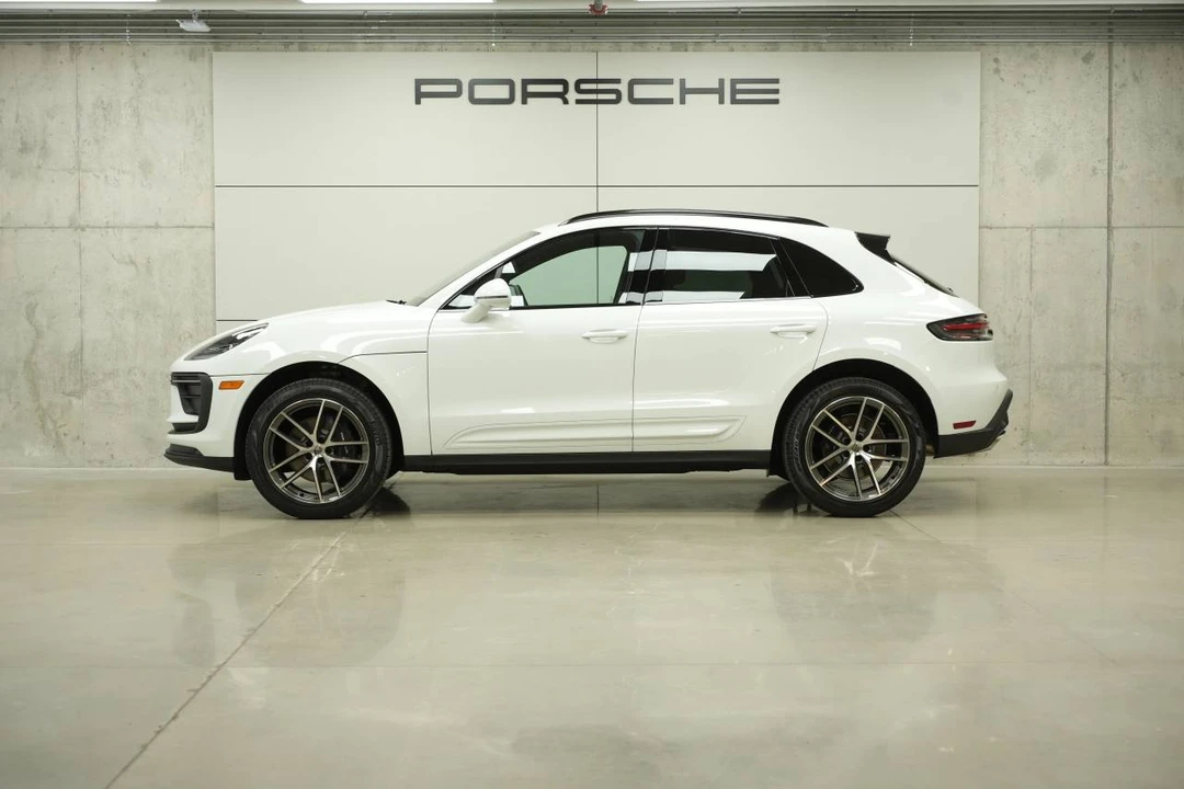 2026 Porsche Macan Electric - Image 2 of 5