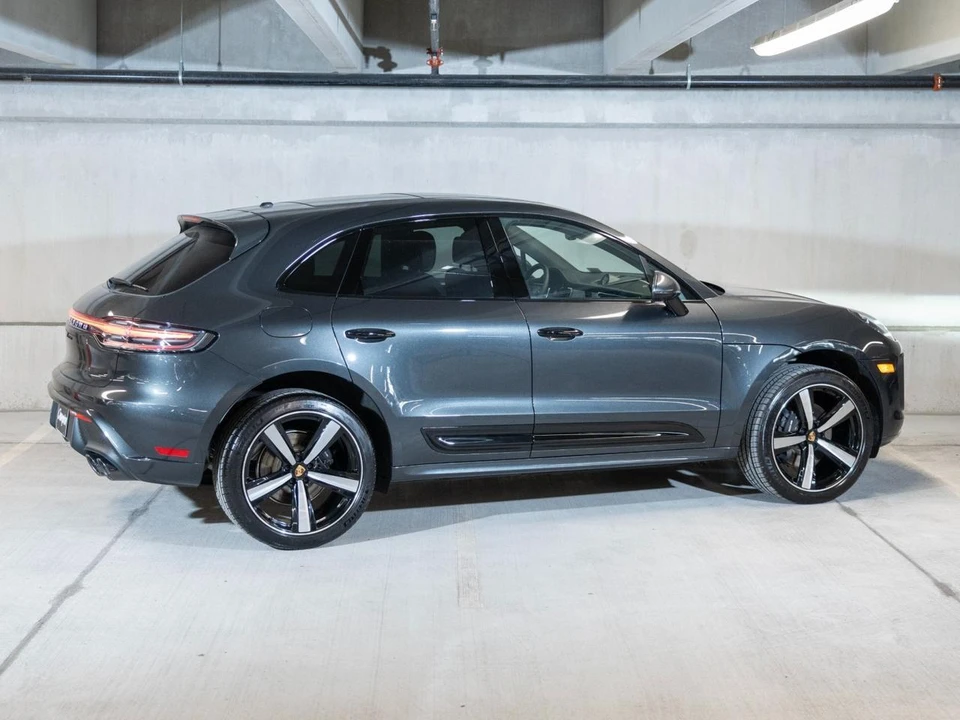 2026 Porsche Macan - Image 9 of 29