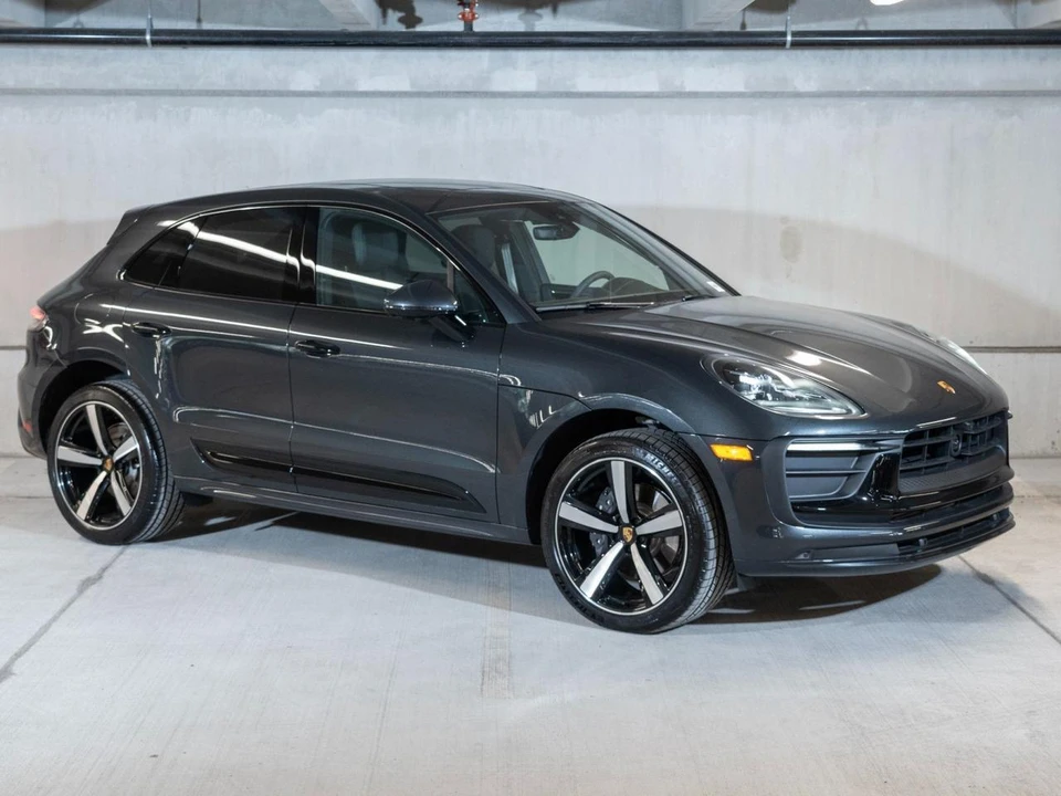 2026 Porsche Macan - Image 7 of 29