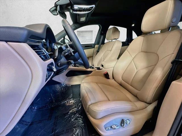 2026 Porsche Macan Electric - Image 5 of 5