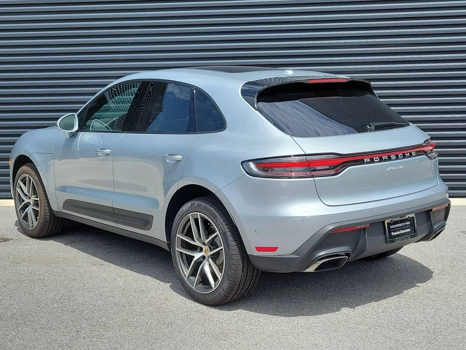 2026 Porsche Macan Electric - Image 3 of 5