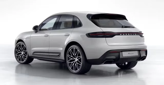 2026 Porsche Macan - Image 18 of 31
