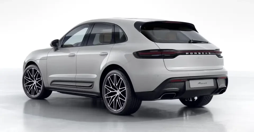 2026 Porsche Macan - Image 23 of 31