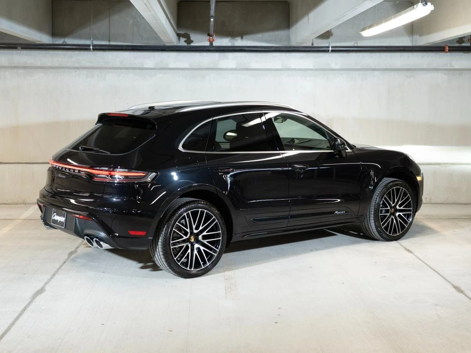 2026 Porsche Macan Electric - Image 9 of 29