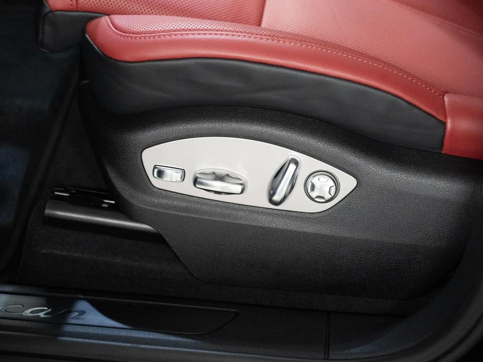 2026 Porsche Macan Electric - Image 13 of 29