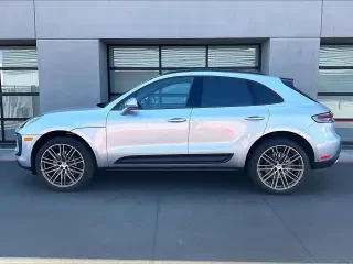 2026 Porsche Macan Electric - Image 13 of 31