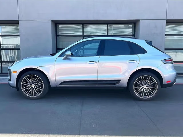 2026 Porsche Macan Electric - Image 10 of 31
