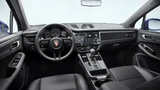 2026 Porsche Macan - Image 29 of 31