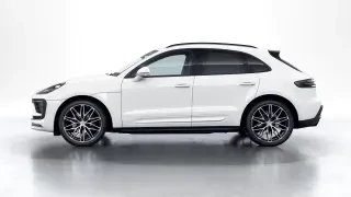 2026 Porsche Macan - Image 13 of 31