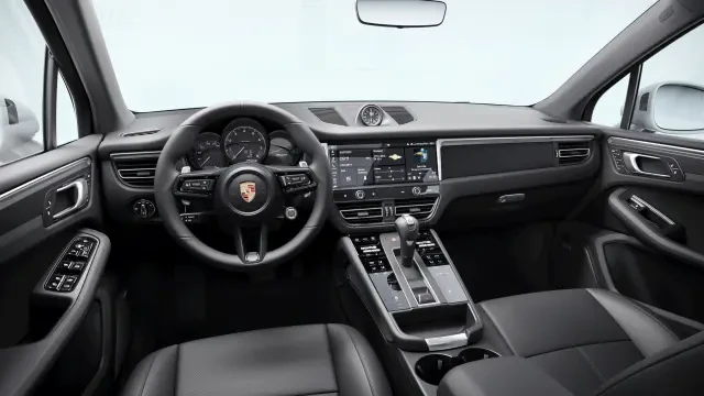 2026 Porsche Macan - Image 30 of 31