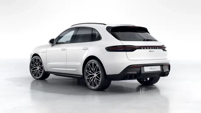2026 Porsche Macan - Image 22 of 31