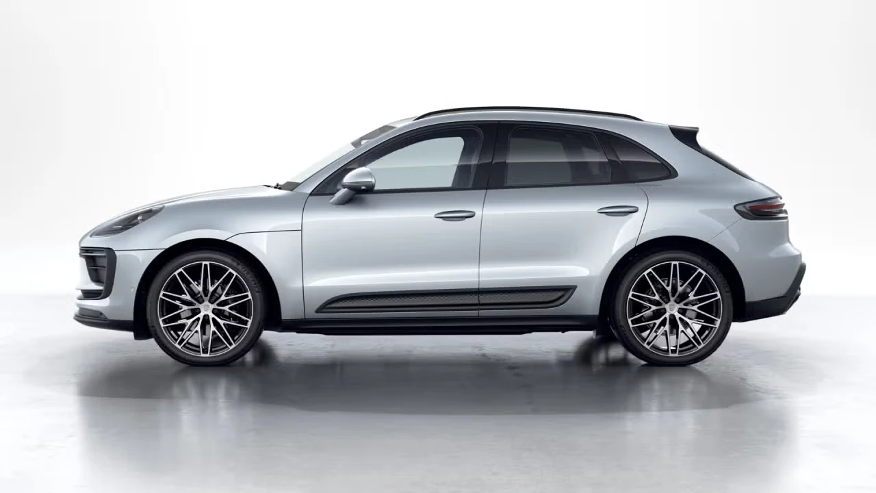 2026 Porsche Macan - Image 12 of 31