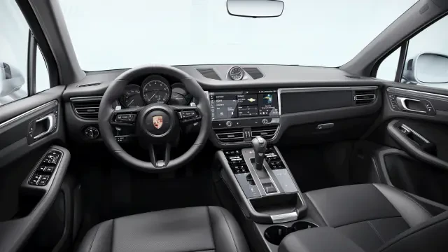2026 Porsche Macan - Image 30 of 31