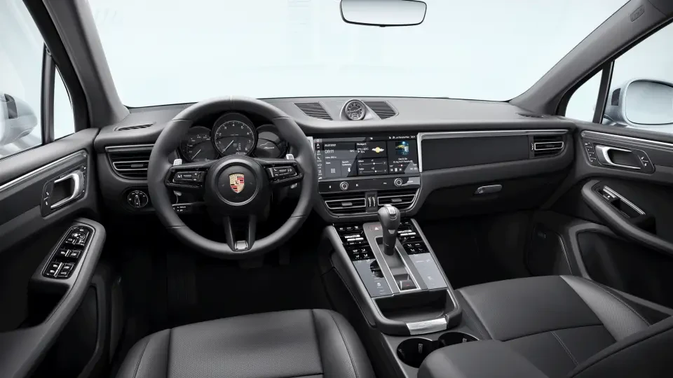 2026 Porsche Macan - Image 31 of 31