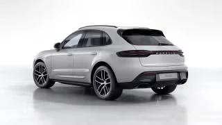 2026 Porsche Macan - Image 17 of 31