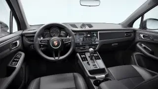 2026 Porsche Macan - Image 29 of 31