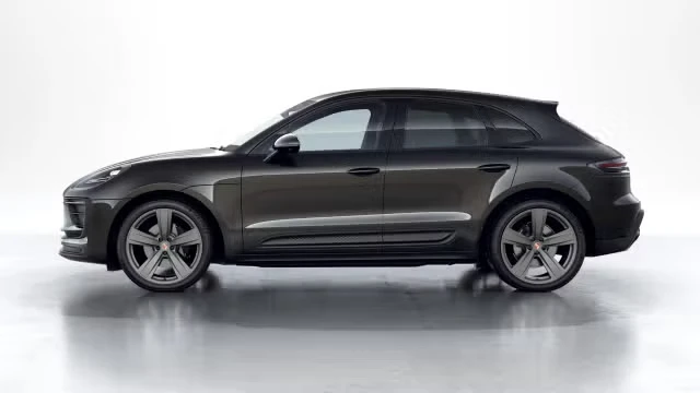 2026 Porsche Macan - Image 10 of 31
