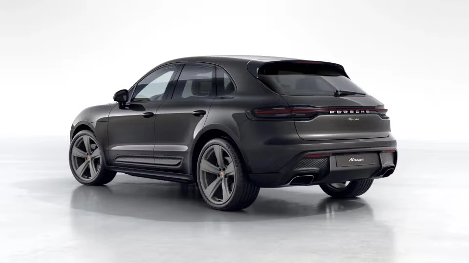 2026 Porsche Macan - Image 19 of 31