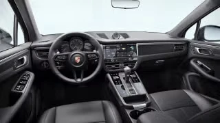 2026 Porsche Macan - Image 25 of 31